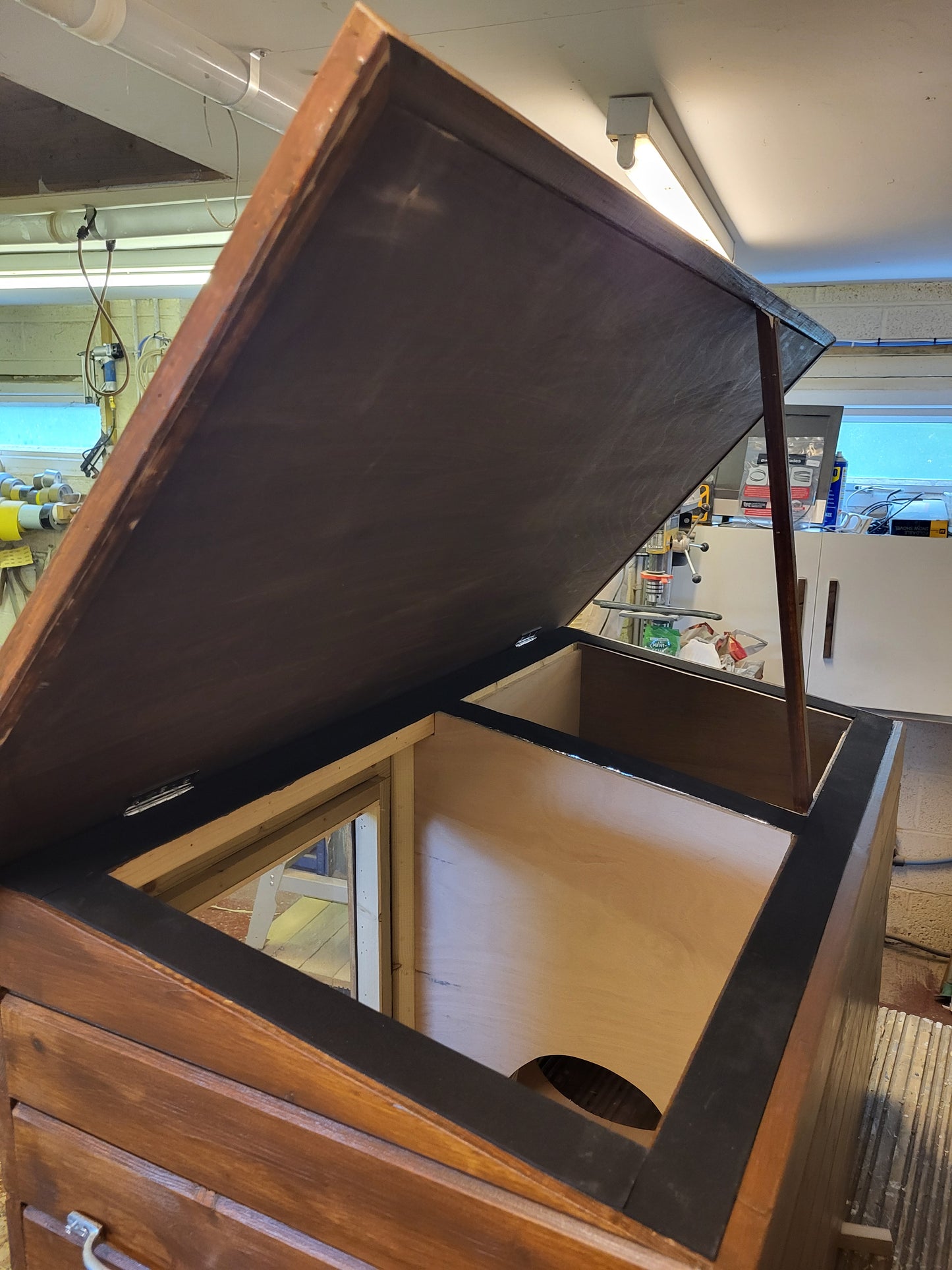 DRAFT PROOFED TORTOISE HOUSE