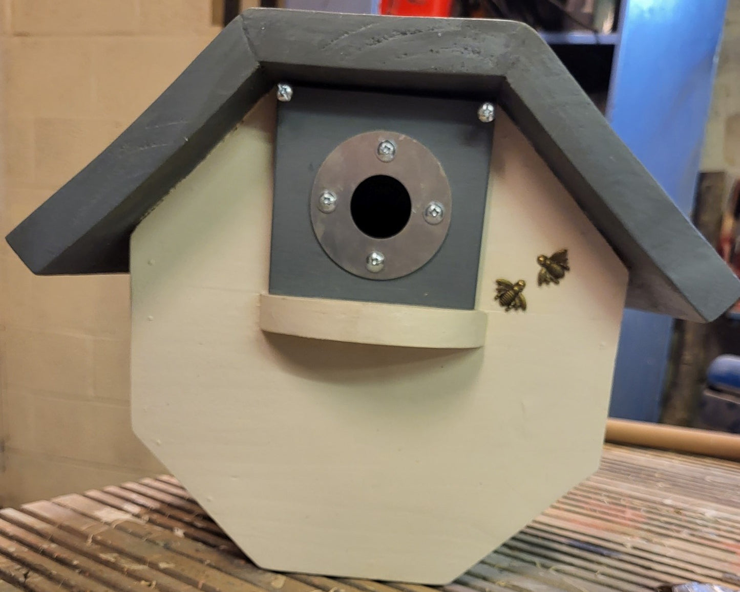 Birdbox for Robin, Sparrow and Finches