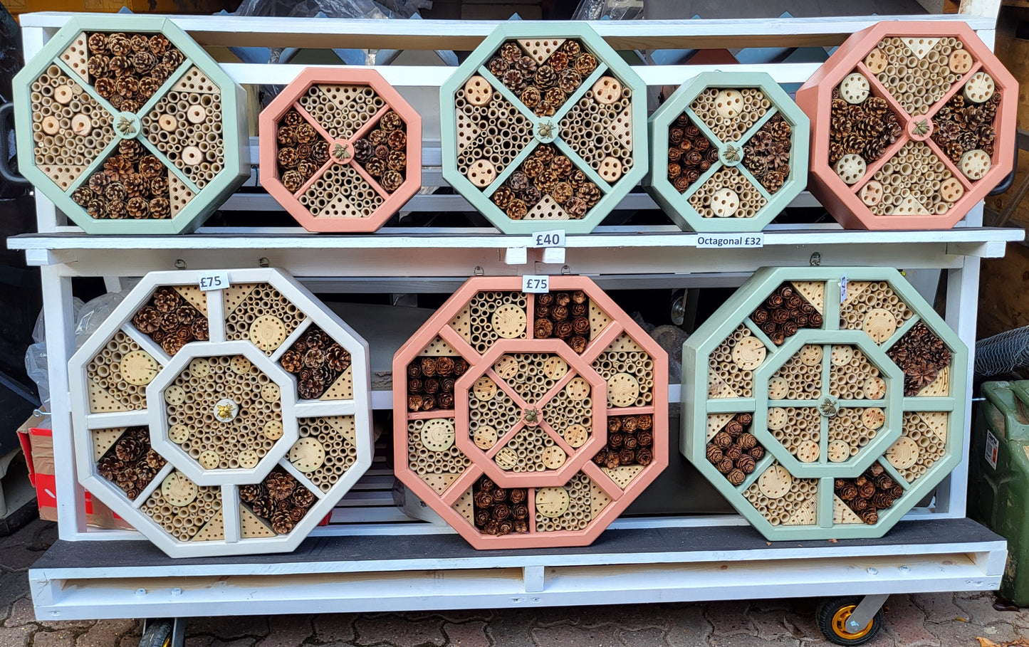 Bee Hotel