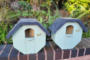 Birdbox for Robin, Sparrow and Finches