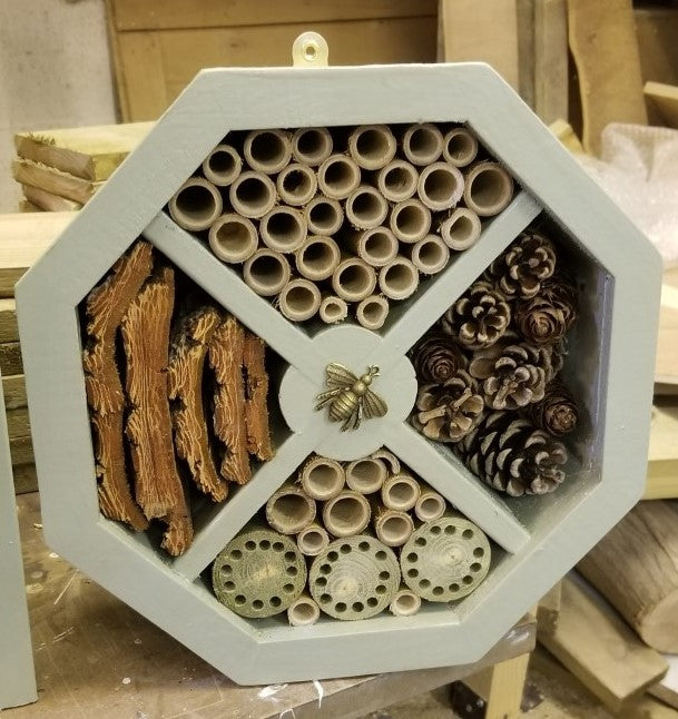 Bee Hotel